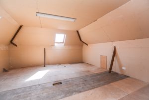 Photo 15- click for photo gallery